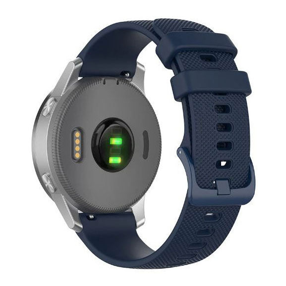 closeup of garmin forerunner 255 wristband
